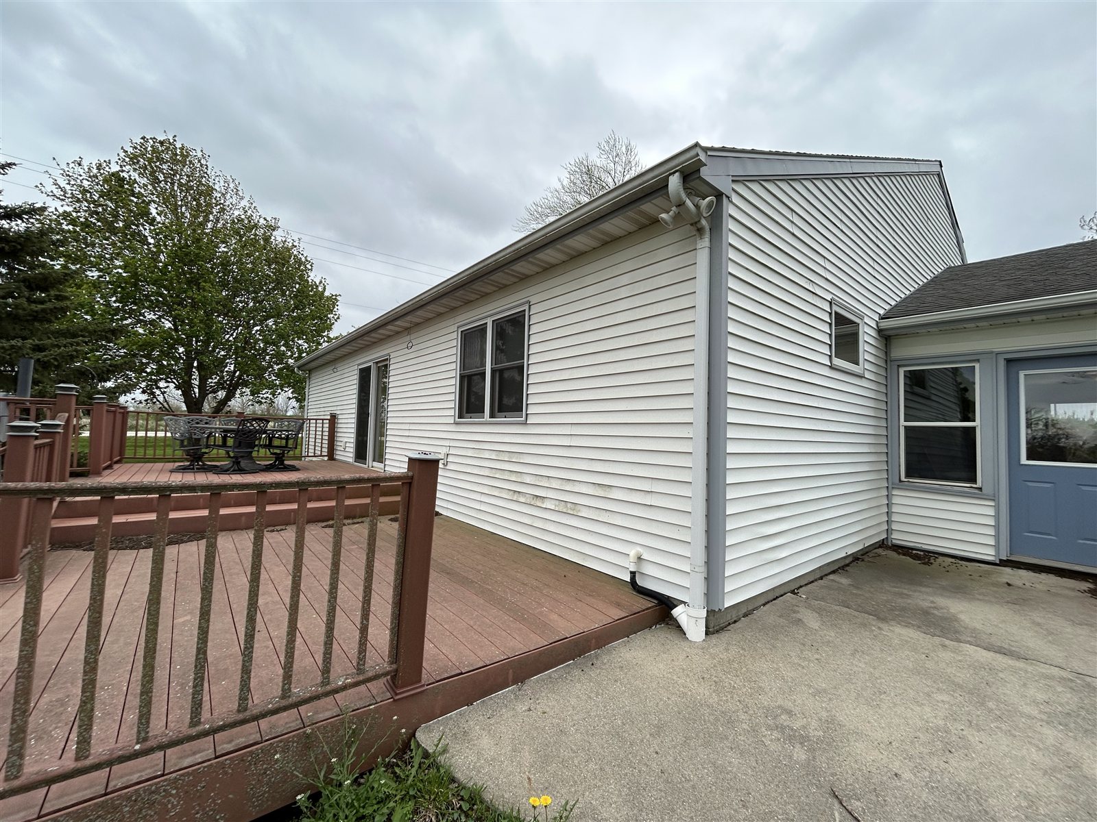 Earlham, Iowa — exterior before renovation