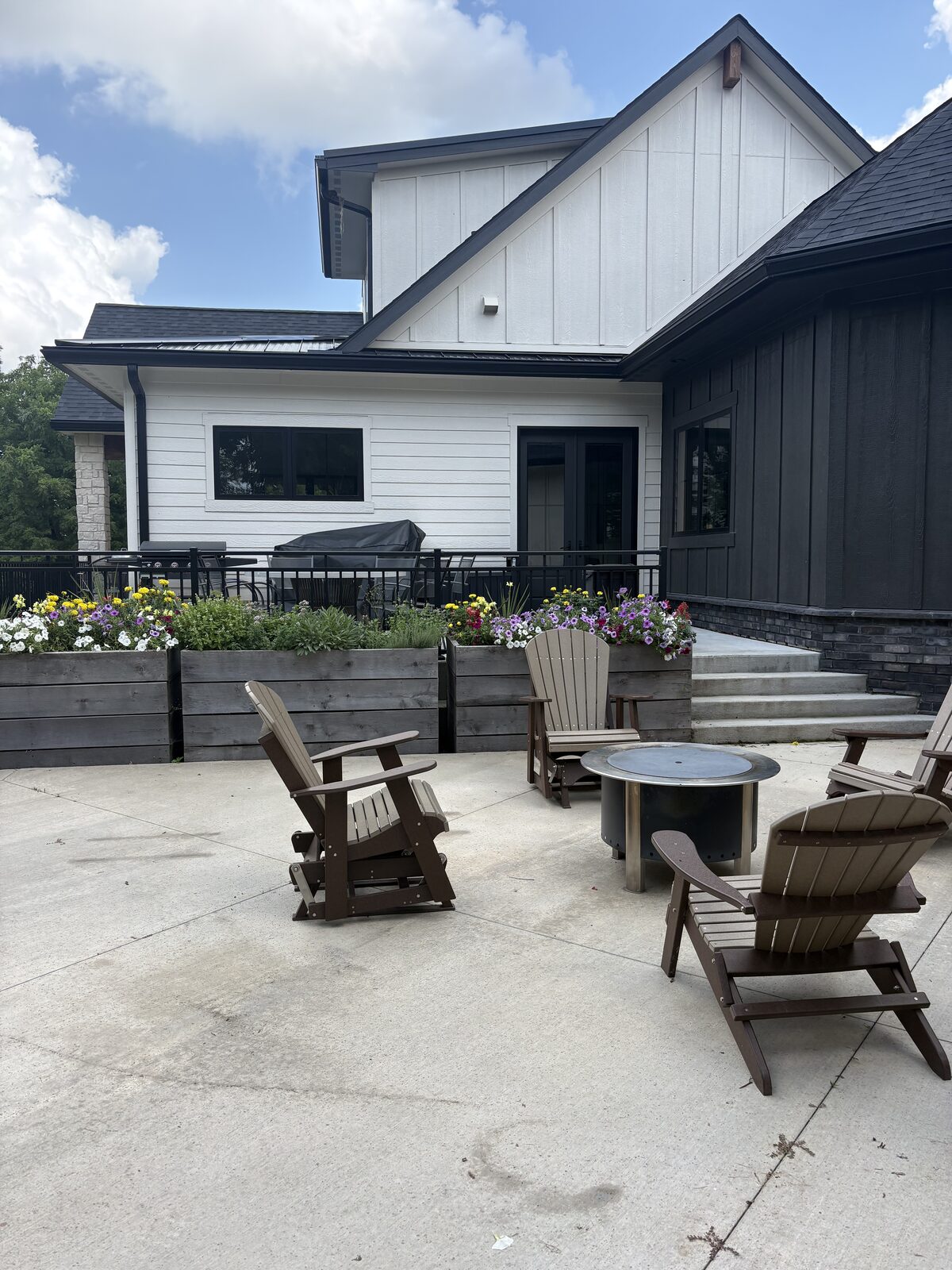 White Oak, Iowa — patio and planters