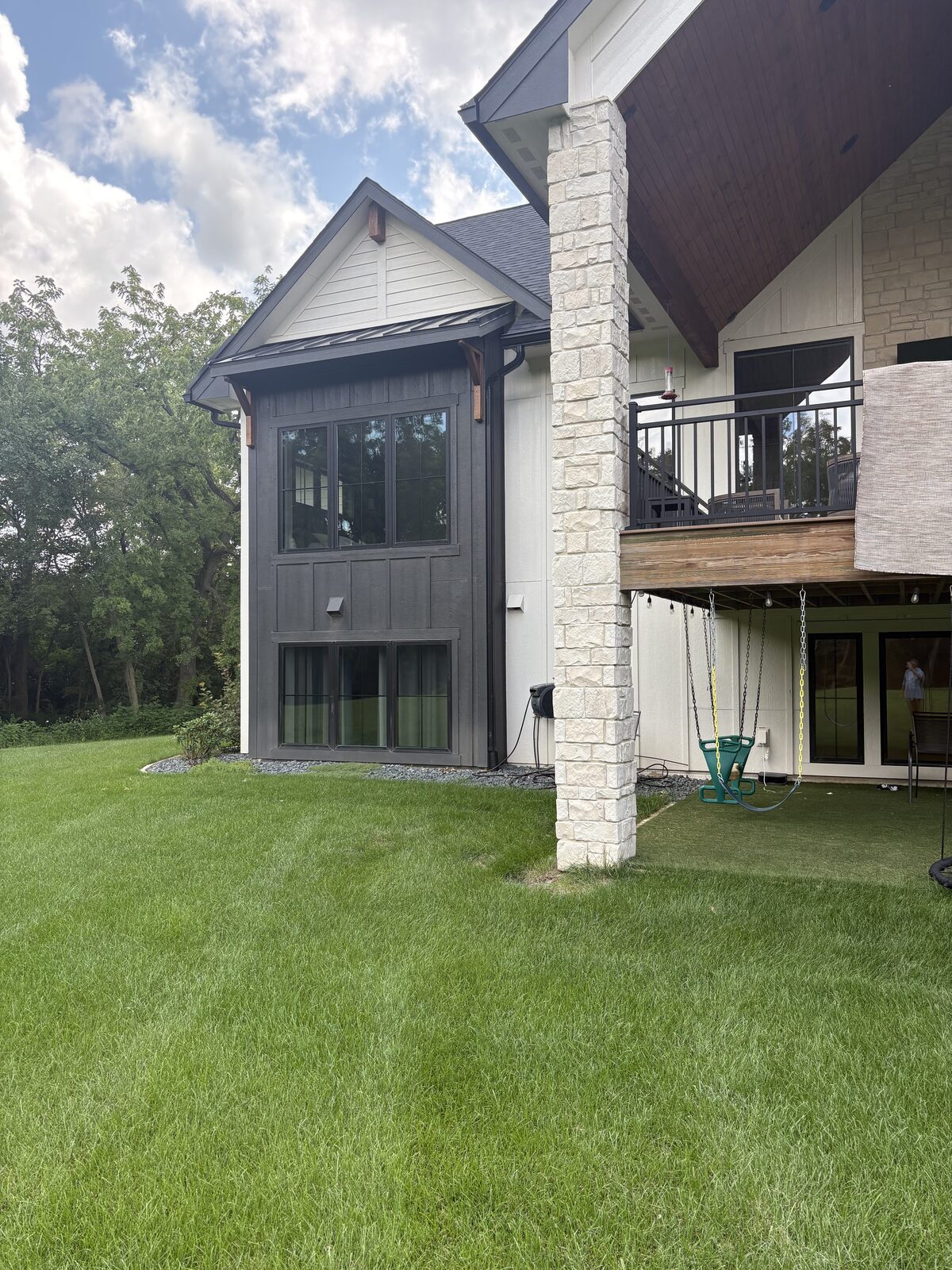White Oak, Iowa — exterior detail
